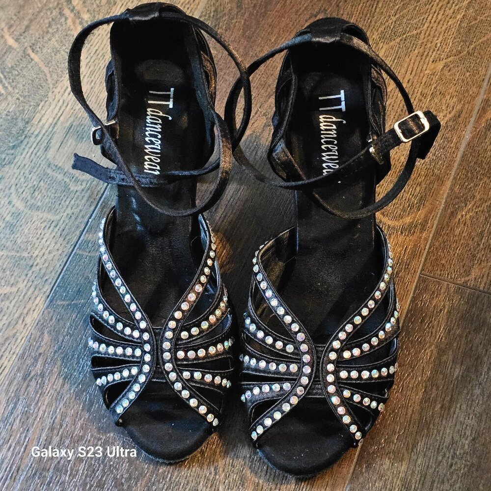 TT damcewear dance shoes gently| worn " - Picture 2 of 7